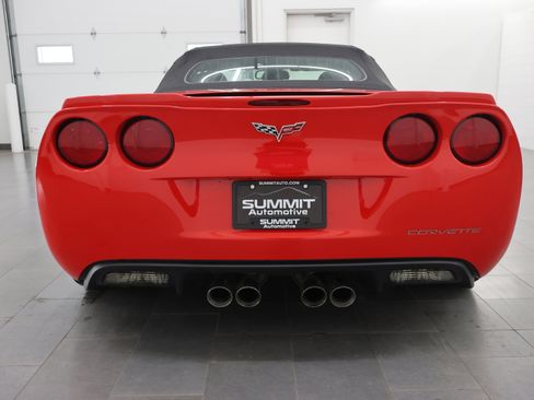 Used 2013 Chevrolet Corvette 427 w/ 1SB Preferred Equipment Group RWD image 23