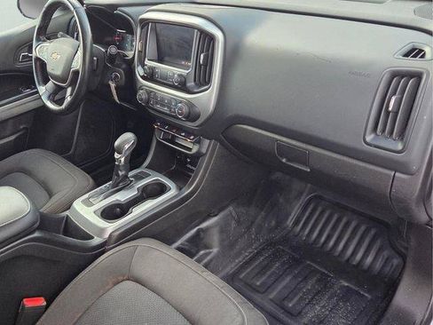 Used 2022 Chevrolet Colorado LT w/ Fleet Safety Package RWD image 15