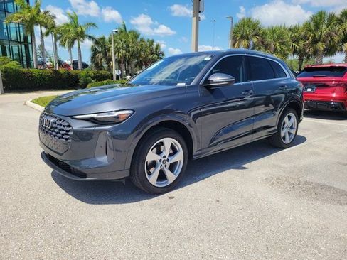 Certified 2025 Audi Q5 Premium w/ Premium Plus AWD/4WD image 4