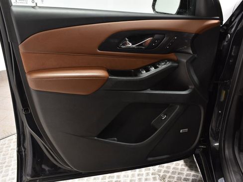 Used 2019 Chevrolet Traverse High Country w/ LPO, Floor Liner Package image 9