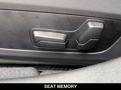 New 2026 BMW M235i xDrive w/ Technology Package AWD/4WD image 12