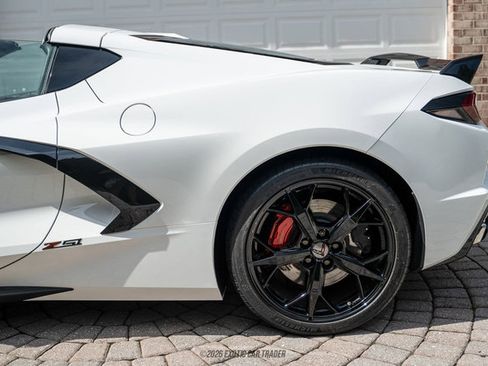 Used 2020 Chevrolet Corvette Stingray Premium Cpe w/ 3LT Preferred Equipment Group RWD image 5