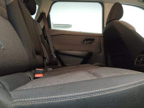 Used 2021 Nissan Rogue S FWD image 19