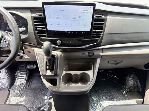 Used 2023 Ford Transit 350 XLT RWD image 18