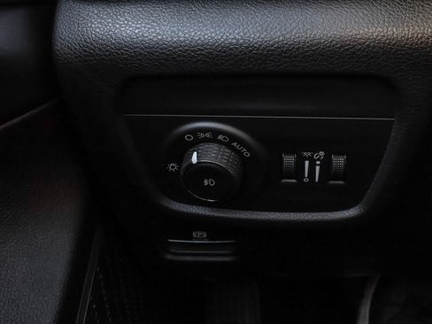 New 2025 Jeep Grand Cherokee Limited w/ Luxury Tech Group II image 30