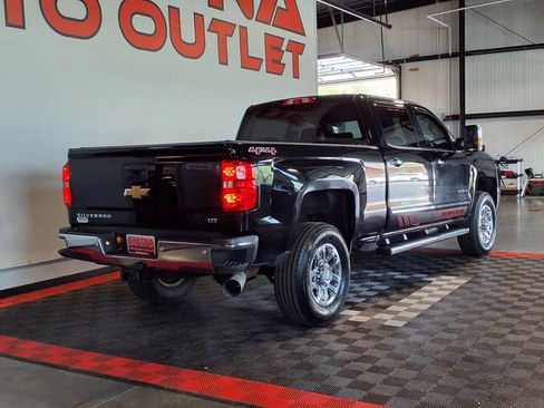 Used 2016 Chevrolet Silverado 2500 LTZ w/ Duramax Plus Package AWD/4WD image 7