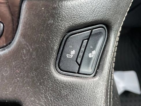 Used 2015 Chevrolet Tahoe LT AWD/4WD image 42