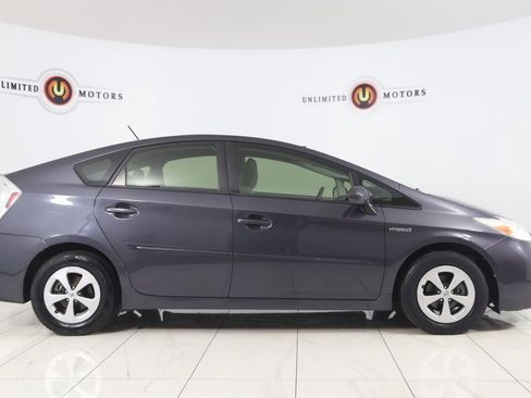 Used 2013 Toyota Prius Three FWD image 2