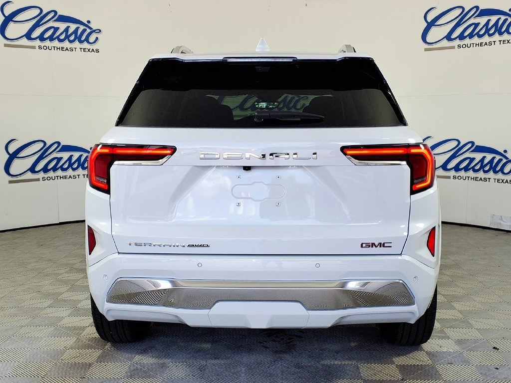 New 2027 GMC Terrain Denali AWD/4WD image 4
