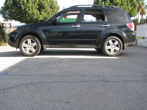 Used 2009 Subaru Forester 2.5X Limited AWD/4WD image 1