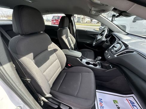 Used 2024 Chevrolet Malibu LT w/ Sport Edition FWD image 24