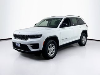 Used 2023 Jeep Grand Cherokee Laredo video 1
