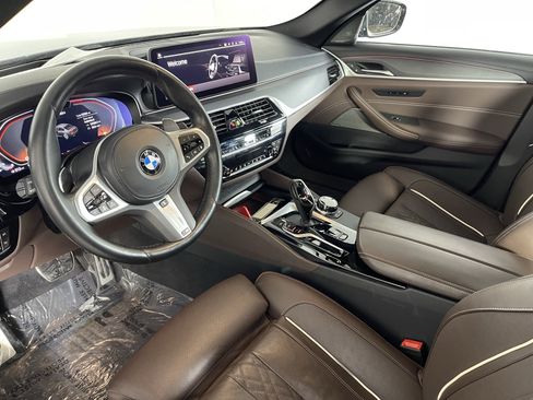 Certified 2023 BMW M550i xDrive M550i xDrive w/ Dynamic Handling Package image 11
