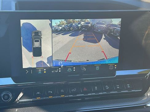 Certified 2022 Chevrolet Silverado 1500 ZR2 w/ Technology Package image 23