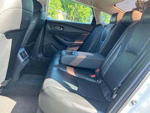 Used 2023 Honda Accord Touring image 14
