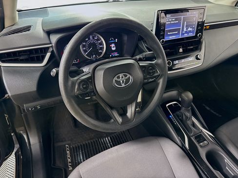 Used 2020 Toyota Corolla LE FWD image 20