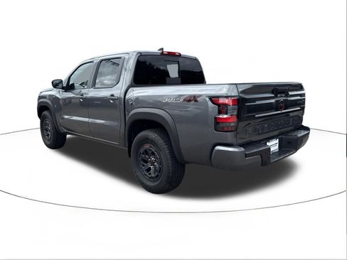 Used 2026 Nissan Frontier PRO-4X AWD/4WD image 5