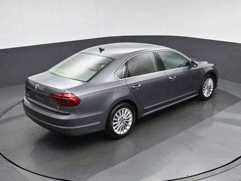 Used 2017 Volkswagen Passat 1.8T SE FWD image 56