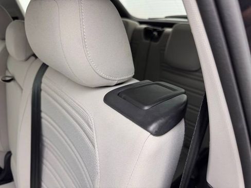 Used 2024 Volkswagen Tiguan S image 30