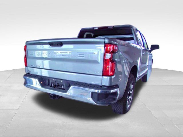 Used 2024 Chevrolet Silverado 1500 LT AWD/4WD image 2