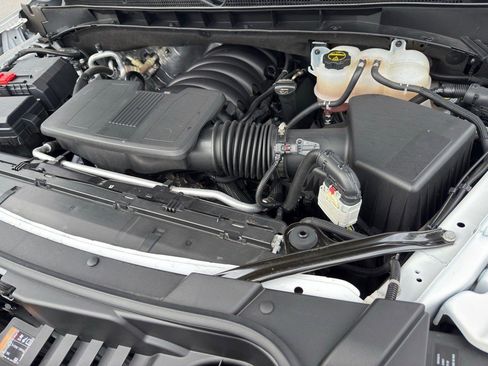 Certified 2024 GMC Yukon SLT image 17