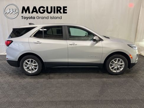 Used 2022 Chevrolet Equinox LT AWD/4WD image 2