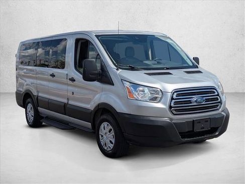 Used 2019 Ford Transit 150 XLT image 3