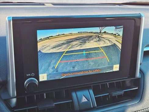 Used 2024 Toyota RAV4 AWD Hybrid image 15