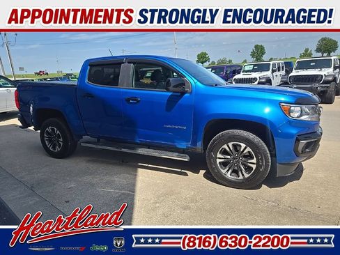 Used 2021 Chevrolet Colorado Z71 AWD/4WD image 14