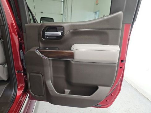 Used 2020 GMC Sierra 1500 SLT w/ SLT Premium Plus Package AWD/4WD image 32