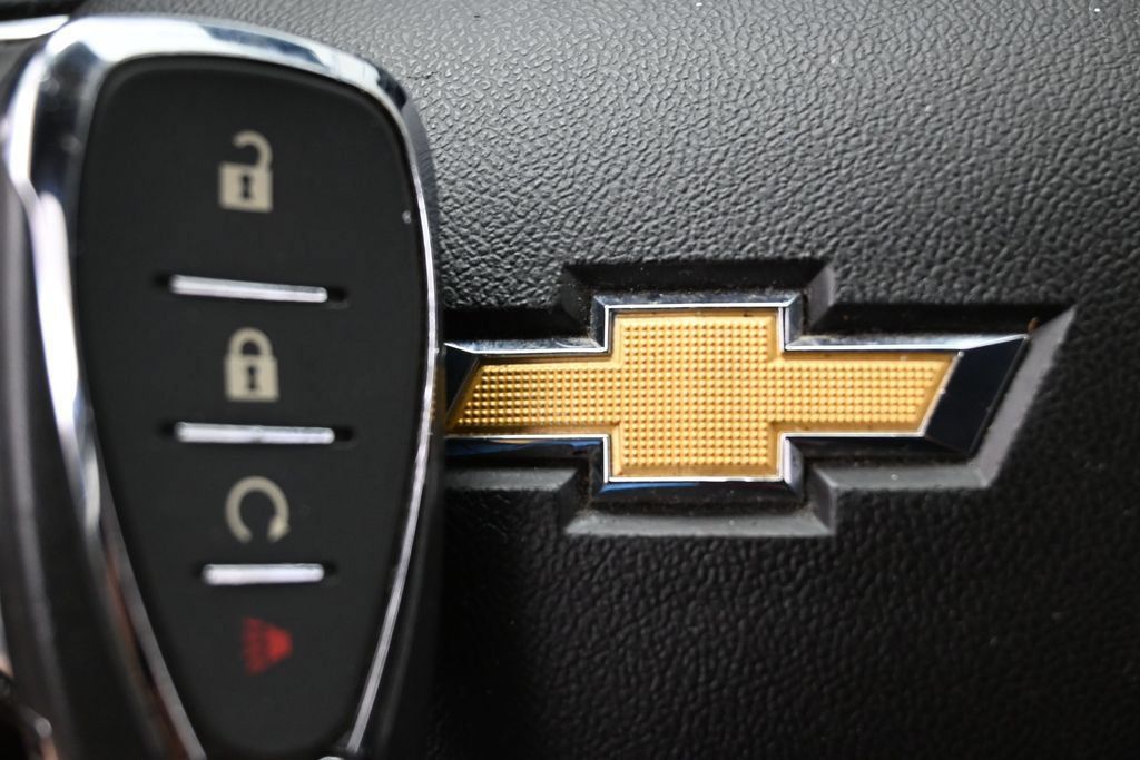 Used 2018 Chevrolet Equinox LS FWD image 36