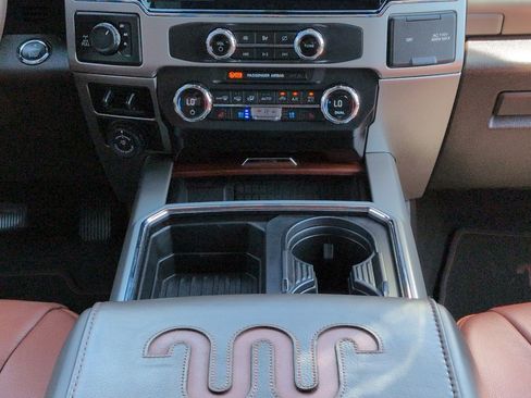 Used 2022 Ford F350 King Ranch w/ King Ranch Ultimate Package AWD/4WD image 17