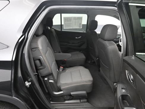 Used 2021 Chevrolet Traverse LT FWD image 10