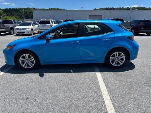 Used 2021 Toyota Corolla SE w/ SE Preferred Package FWD image 8