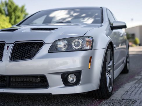 Used 2009 Pontiac G8 GXP RWD image 55