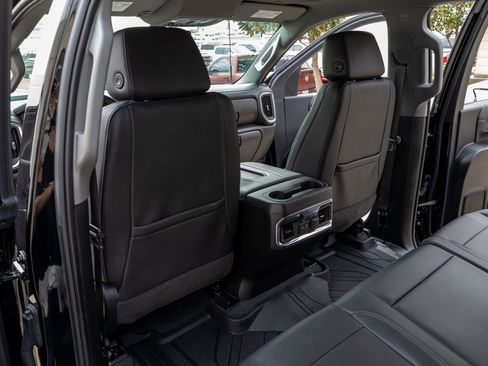 Used 2022 Chevrolet Silverado 2500 LTZ w/ LTZ Plus Package image 34