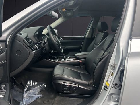 Used 2017 BMW X3 xDrive28i image 9