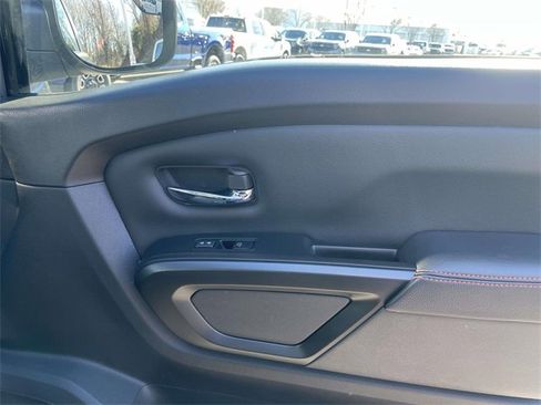 Used 2024 Nissan Titan PRO-4X w/ Pro-4x Convenience Package image 30