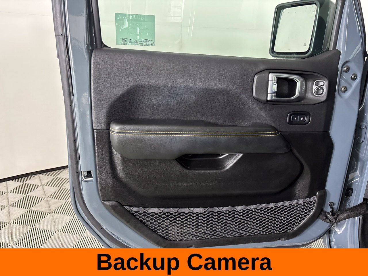 Used 2026 Jeep Wrangler Unlimited Sahara AWD/4WD image 10
