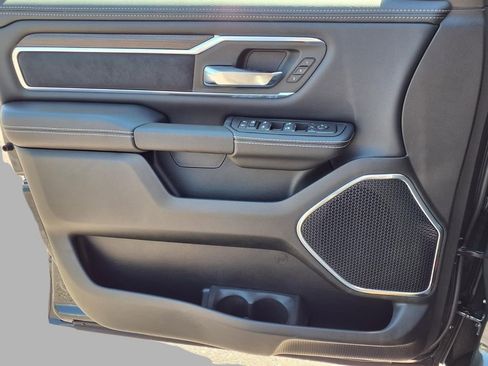 New 2026 RAM 1500 Laramie AWD/4WD image 17
