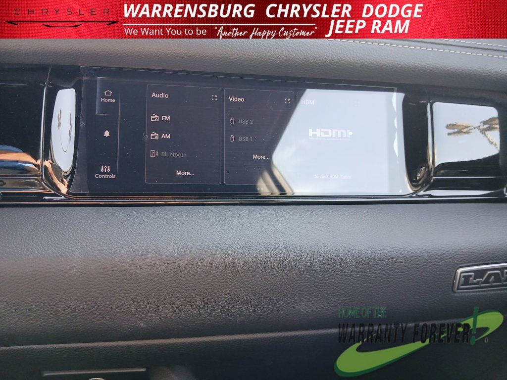 Used 2025 RAM 1500 Laramie AWD/4WD image 26