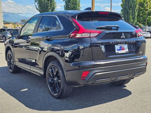 Used 2023 Mitsubishi Eclipse Cross LE AWD/4WD image 5