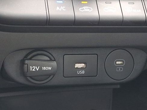Certified 2026 Hyundai Elantra SE image 22