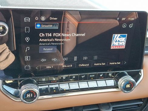 Used 2023 GMC Canyon AT4 w/ AT4 Premium Package image 18