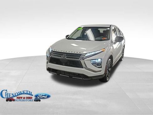 Used 2024 Mitsubishi Eclipse Cross LE image 1