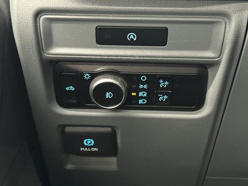 Used 2025 Ford F150 XLT w/ Equipment Group 301A Standard AWD/4WD image 28