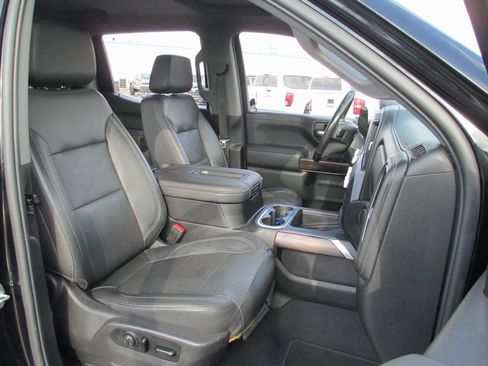 Used 2019 GMC Sierra 1500 SLT w/ SLT Premium Package image 19