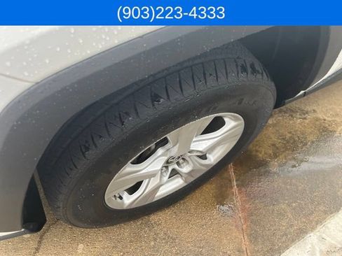 Used 2019 Toyota RAV4 XLE w/ Convenience Package AWD/4WD image 2
