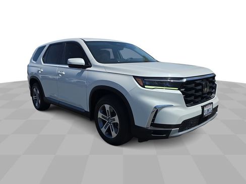 Used 2024 Honda Pilot EX-L image 2