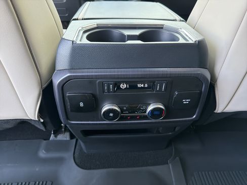 Certified 2024 Ford Expedition Max Platinum image 31